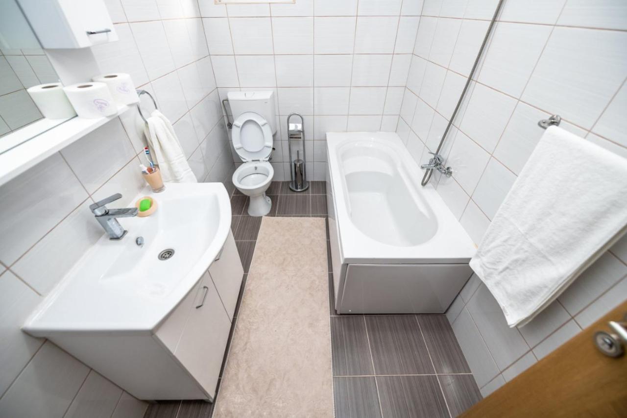 Apartmani Adi&Ena Konjic Buitenkant foto