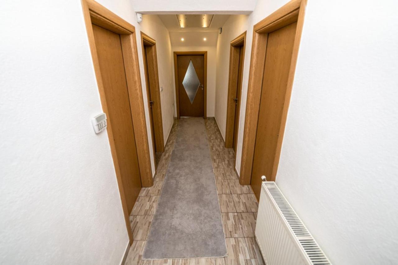 Apartmani Adi&Ena Konjic Buitenkant foto
