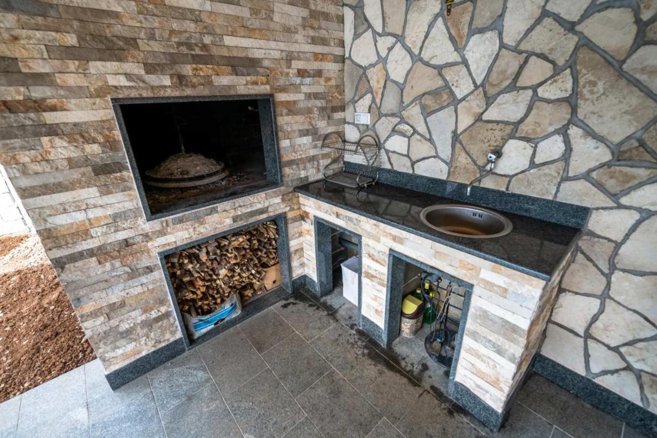 Apartmani Adi&Ena Konjic Buitenkant foto
