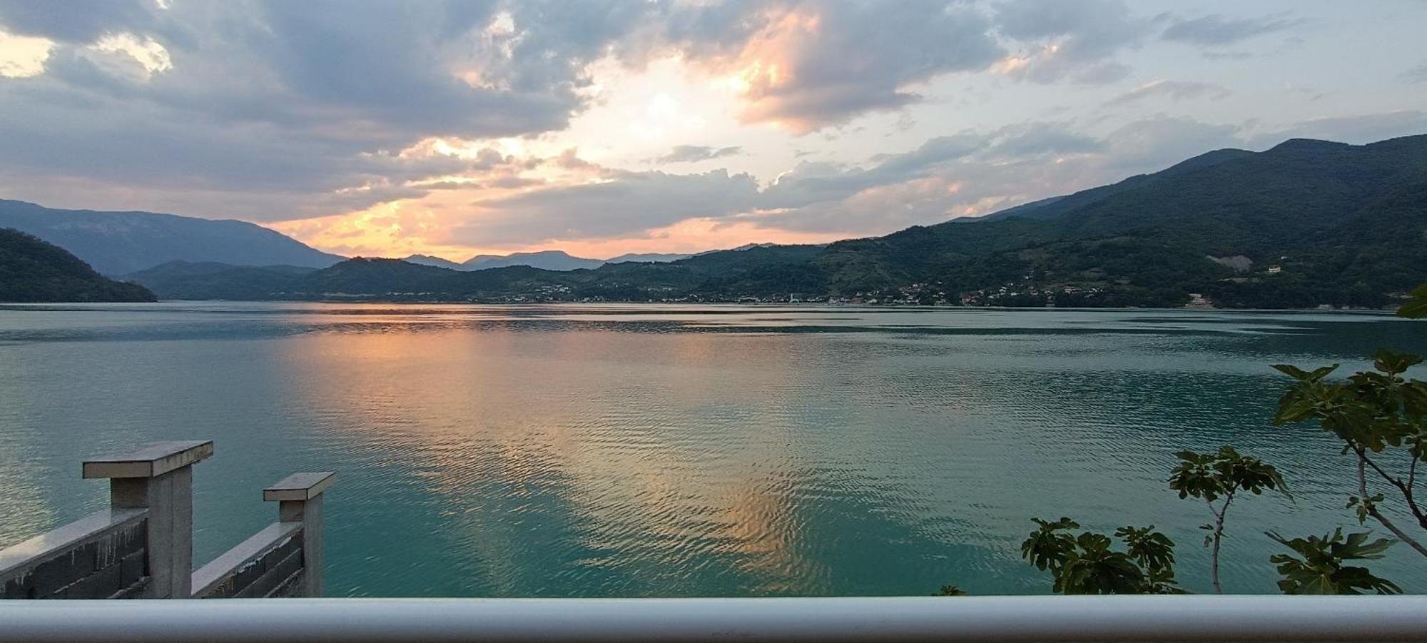 Apartmani Adi&Ena Konjic Buitenkant foto